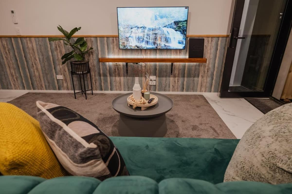 Casino Luxury Suite City Centre - Sleeps 5 Christchurch Exterior foto